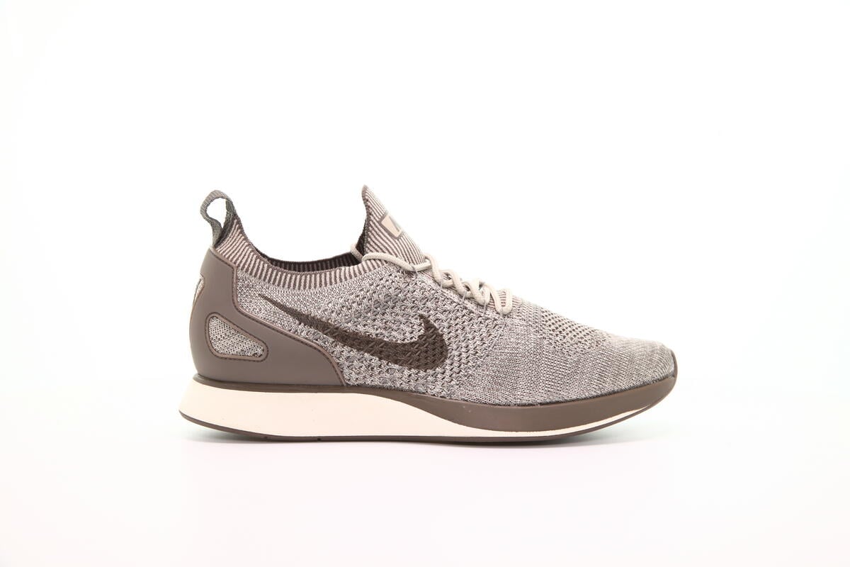 Nike Air Zoom Mariah Flyknit Racer 